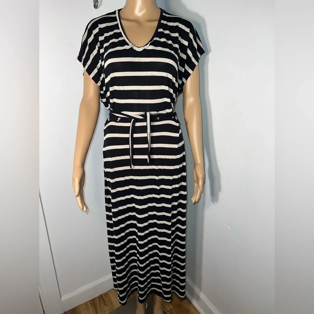 Cantao, L,  black‎ and tan striped maxi, quarter sleeves, inner looped tie belt.